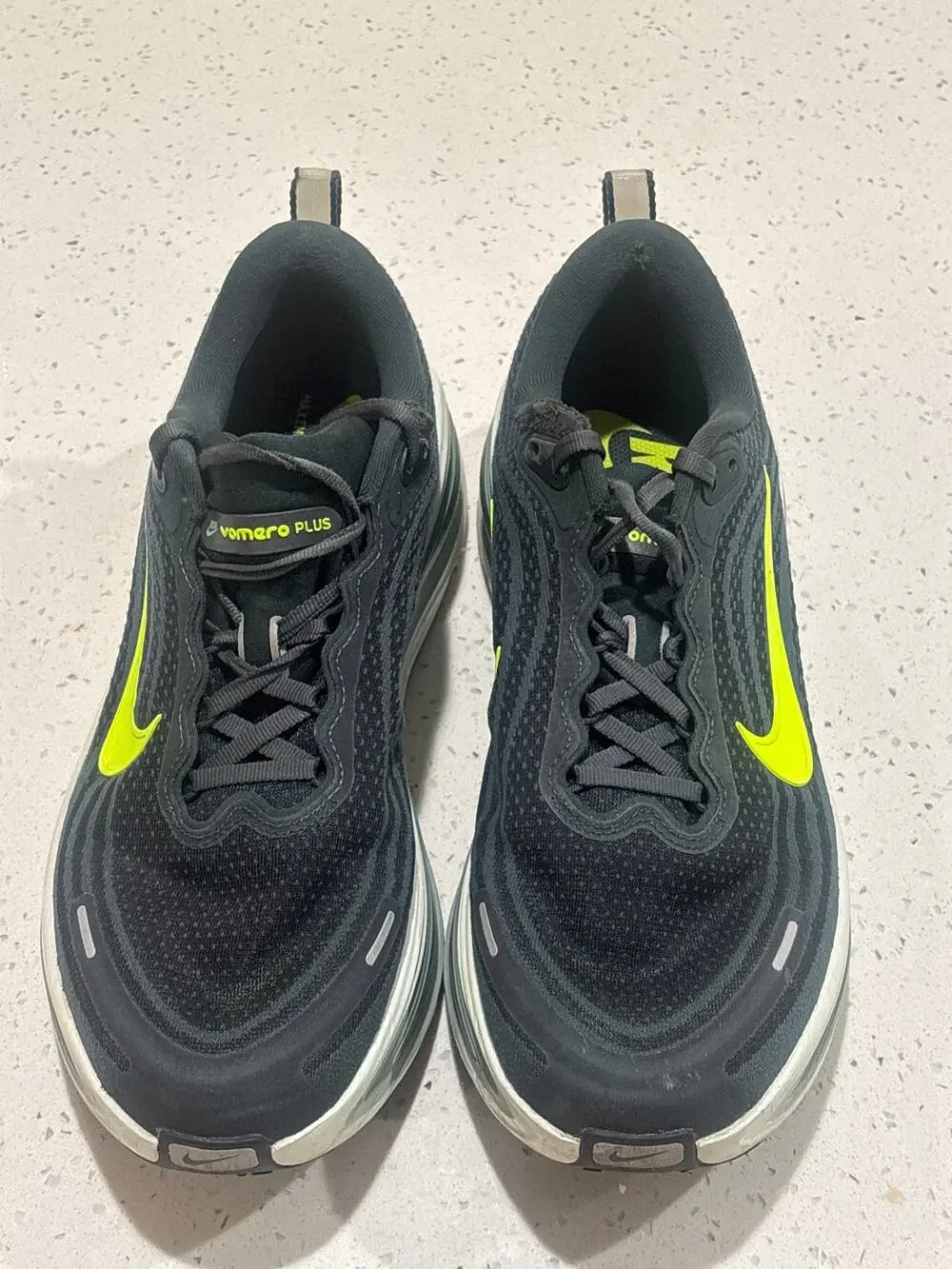 Nike zoom men’s size 10